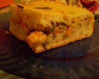 Torta salgada de sardinha e legumes