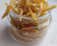 Cascas de laranja cristalizadas