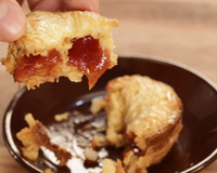 Queijadinha com goiabada