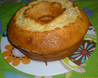 Bolo de limão com fubá