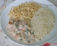 Estrogonofe de camarão