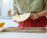 Ajuda a reduzir o inchaço, tem pouquíssimas calorias e um delicioso sabor de mel: você pode comer essa fruta todos os dias