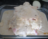 Couve-flor recheado com molho branco