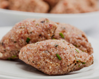 Quibe cru com toque brasileiro 