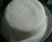 Bolo vulcão de leite ninho