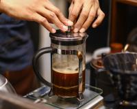 Descubra o segredo por trás do café perfeito com a cafeteira prensa francesa