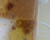 Bolo de fubá especial com erva-doce goiabada e coco