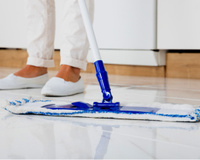 Produto para limpar porcelanato da cozinha: confira a receita caseira