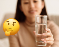 É melhor beber água morna ou gelada? Veja o que a ciência fala sobre o assunto