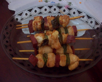 Espetinho de frango com mortadela