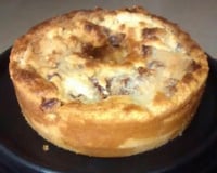 Bolo de goiabada com leite condensado