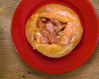 Pão Italiano recheado com queijo e calabresa
