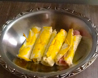 Enroladinho de queijo e presunto