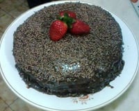 Bolo de brigadeiro com Morango