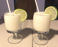 Faça esse drink cremoso de liquidificador e você vai se sentir na neve em pleno verão. Chega de calor!