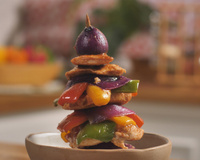 Kebab de frango com legumes 