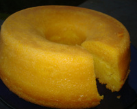 Bolo de fubá cremoso