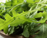 Um tipo de vegetal, apelidado de "erva da libido", é um superalimento que faz bem ao coração e aos ossos