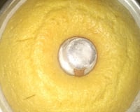 Bolo de fubá com queijo parmesão