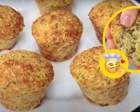 5g de fibra, 10g de proteína e só 7g de carboidrato líquido: esse muffin de abobrinha com queijo não leva farinha e fica pronto rapidinho