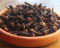 Adeus cheiro de fritura: o truque do cravo-da-índia para perfumar a casa hoje