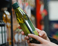 Azeite de oliva vai continuar caro em 2024? TudoGostoso explica aumento absurdo no preço