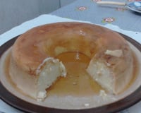 Pudim de iogurte natural