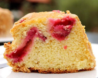 Bolo de ameixa vermelha