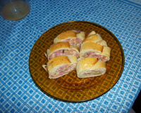 Enroladinho de presunto e queijo