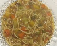 Sopa de macarrão com legumes