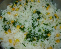 Arroz com milho e salsinha