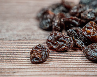 Uva-passa é excelente para adoçar receitas sem açúcar e ainda é cheia de benefícios!