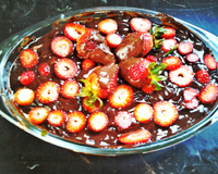 Doce de chocolate com morango