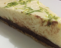 Torta trufada com mousse de limão