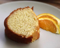 Bolo de limão e laranja com camomila