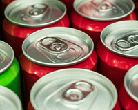Os refrigerantes podem ser ainda mais prejudiciais do que já sabíamos; os inibidores de frutose tornam isso evidente