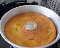 Bolo cremoso de milho em lata