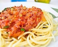 Espaguete à Bolonhesa de Mortadela