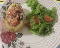 Batata recheada com calabresa