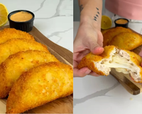 De comer rezando: salgado de frango com queijo e massa fácil de apenas 2 ingredientes