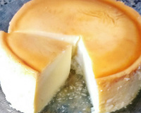 Pudim de leite condensado na panela de pressão