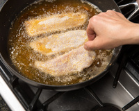 Como eliminar o cheiro de fritura em casa: truques de restaurante que realmente funcionam