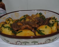 Carne de panela com batatas