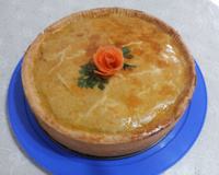 Empadão de frango cremoso