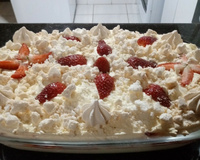 Torta de bolacha com morango