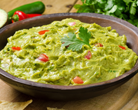 Tenho que agradecer ao TudoGostoso: o guacamole ficou mais cremoso com esse truque que aprendi no site