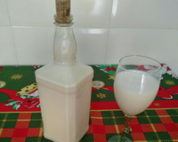 Batida de coco ou licor de coco cremosa