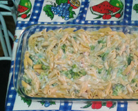 Macarrão com brócolis e creme branco