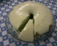 Bolo com gelatina de limão