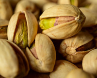 Você costuma comer pistache e castanha de caju? É melhor saber o que foi revelado sobre eles